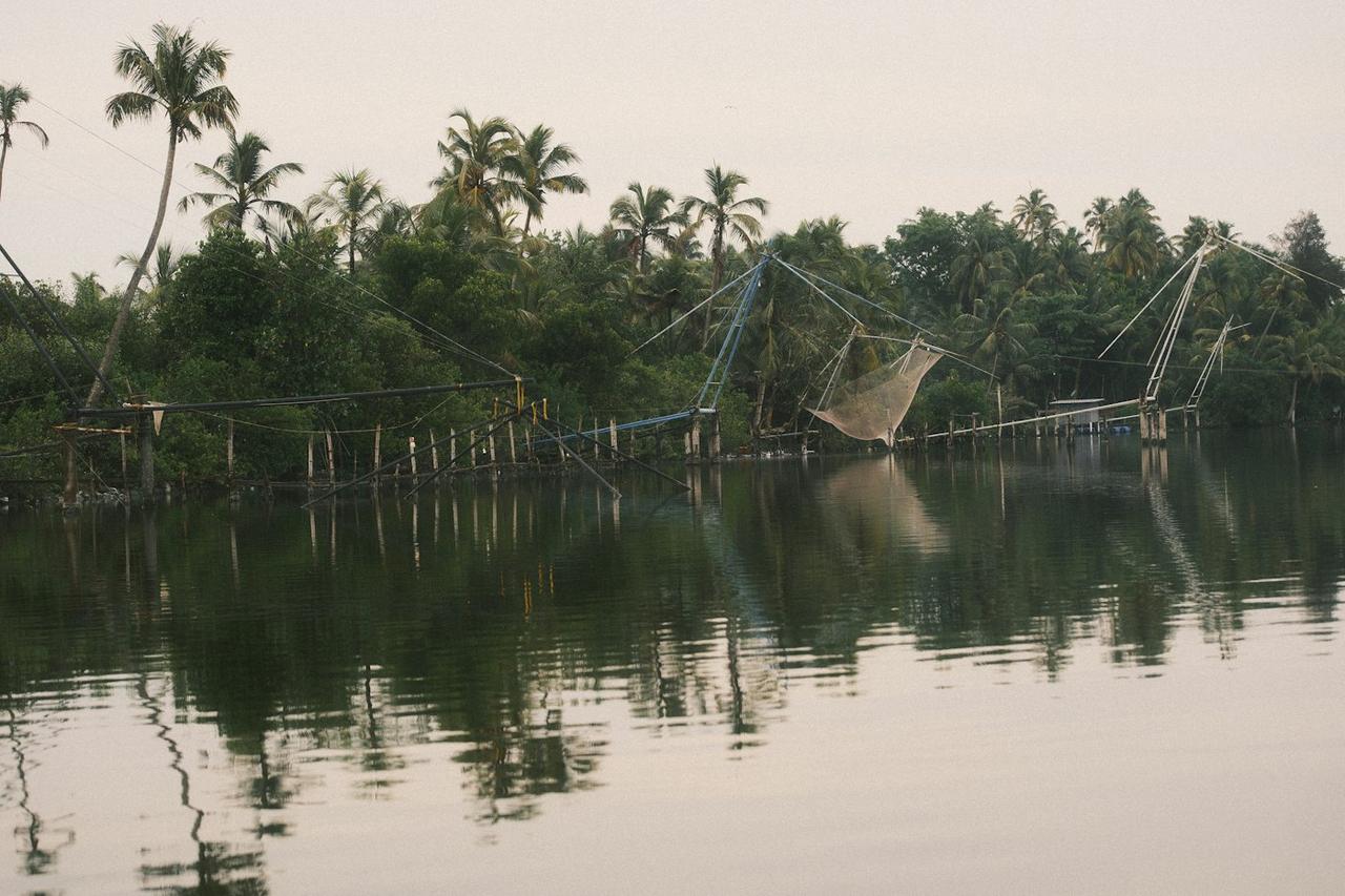 Kochi and Alleppey Houseboat Weekend Escape