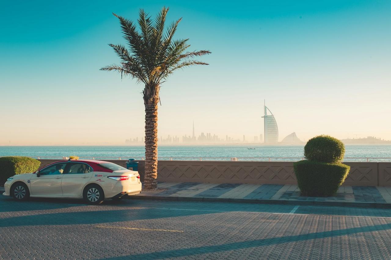 Dubai Weekend Escape: Skyline, Desert and Abu Dhabi, photo 4
